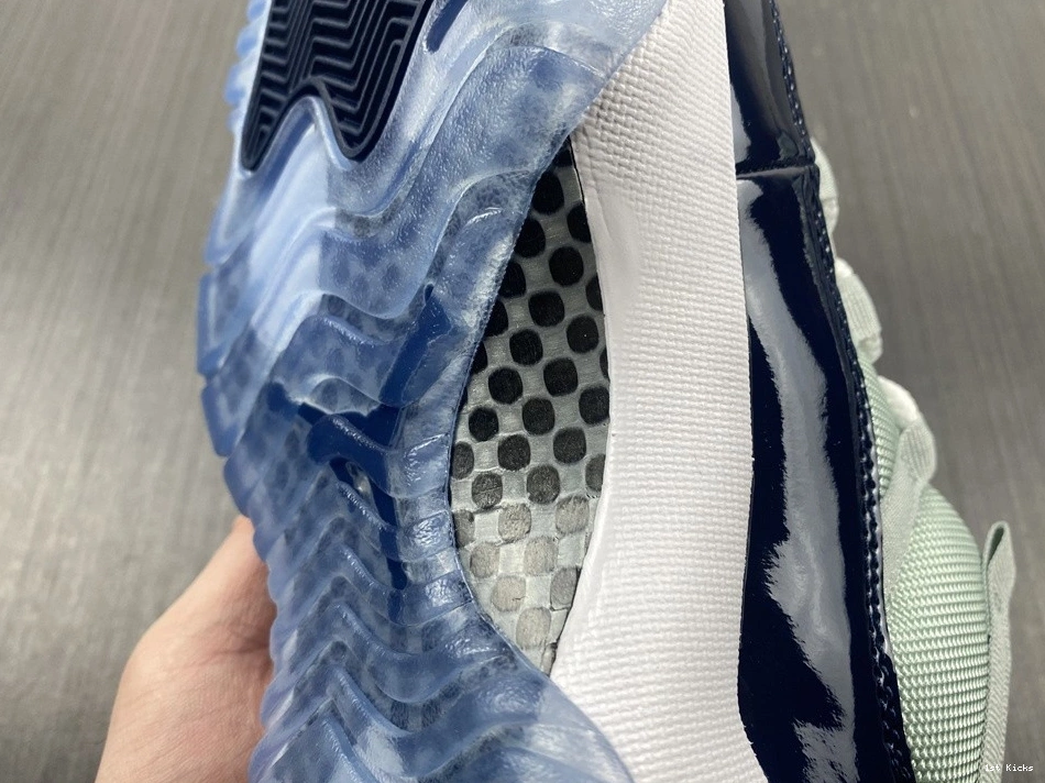 Georgetown - 11 Low 528895-007 Retro Jordan 0207